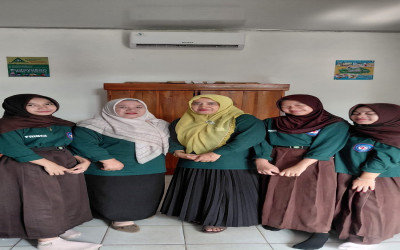 Dukung Generasi Sehat dan Cegah Kanker Serviks, MTsN 1 Lampung Tengah Gelar Vaksinasi HPV